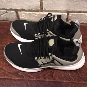 Nike Presto 7 Kids / 8.5 Womens Grey Black White